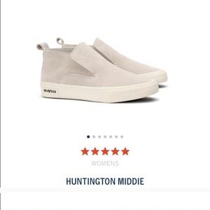 Cute SeaVees Huntington Middie Size 9.5